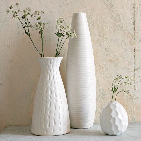 Budvase_twig_white
