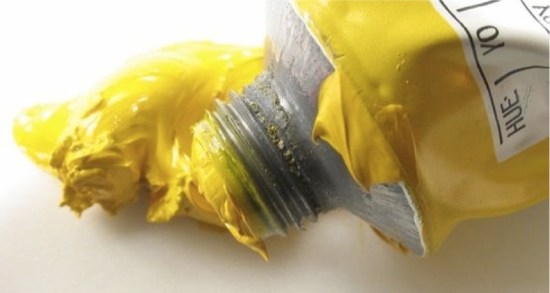 Yellow_paint
